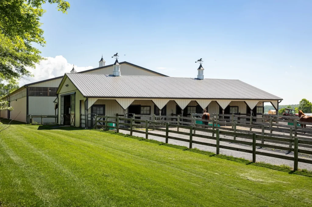 Beautiful Stable Complex and Green Pasture